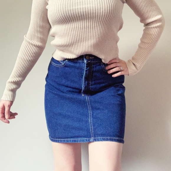 Vintage Calvin Klein denim skirt - Picture 1 of 5